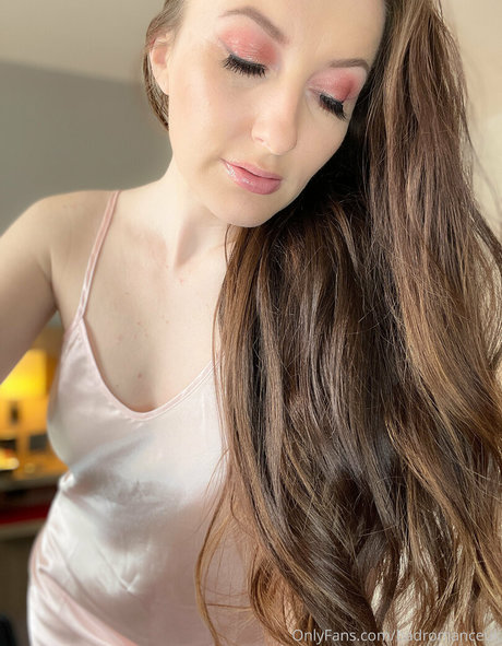 badromanceuk erotic pornstar pic