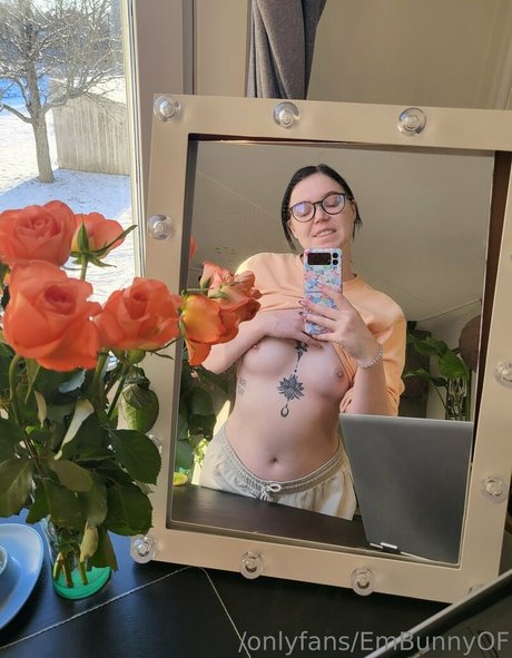 embunnyof nice model pictures