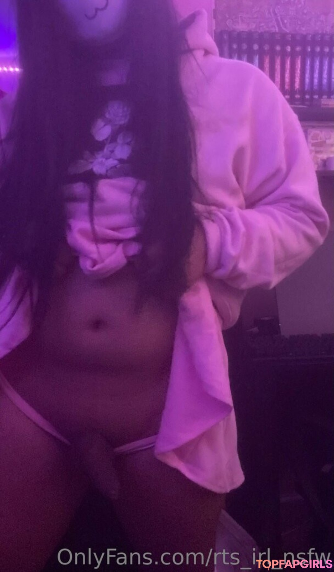 rts irl nsfw sexy model img