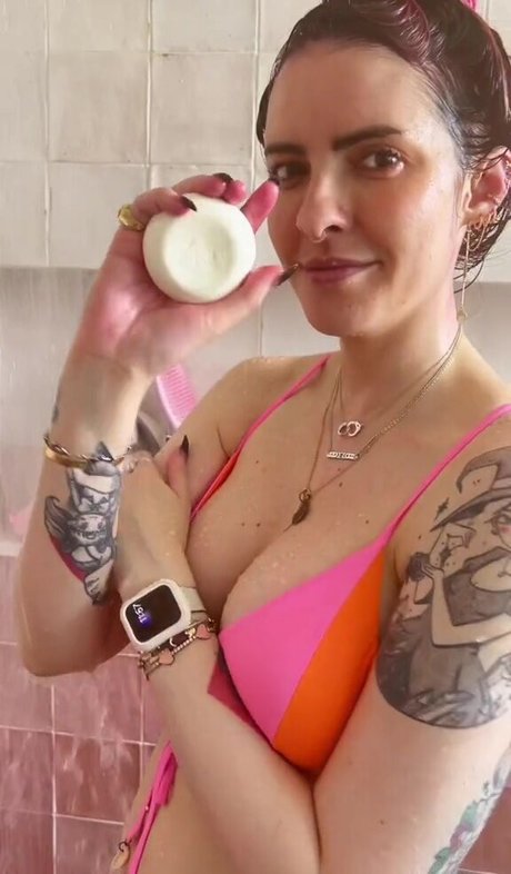 Karen Bachini naked pornstar image