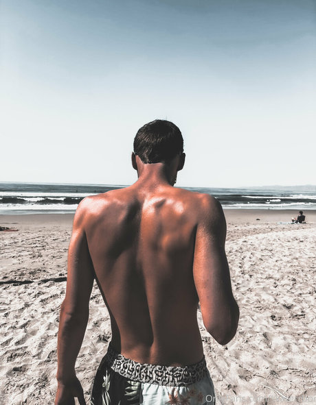 skaterrboi model high quality pic