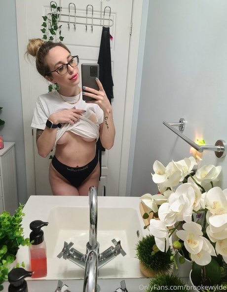 havochaleyvip model image