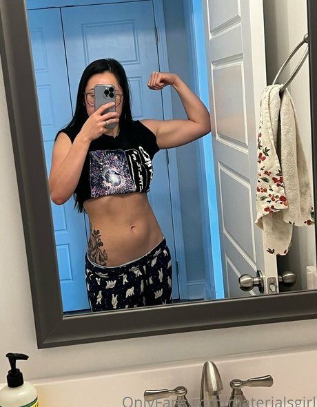 materialsgirl nude actress photo