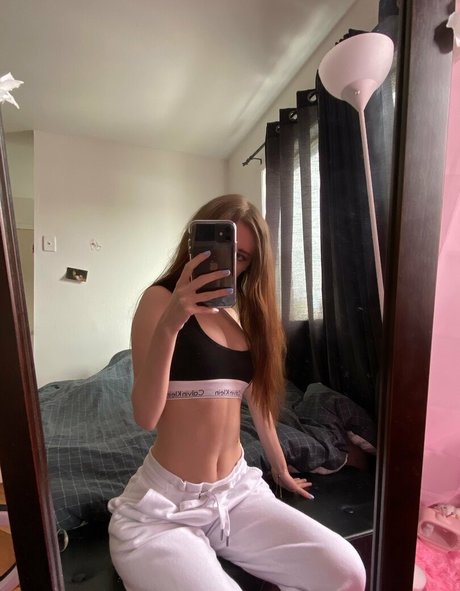 lunallyfree model perfect img