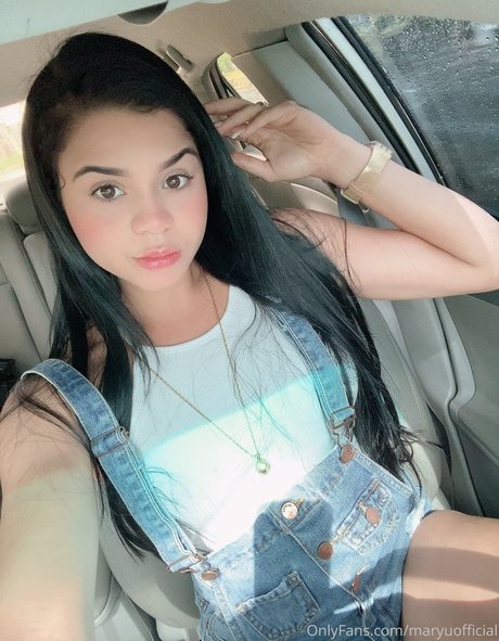 gloryhole wife onlyfans pretty images