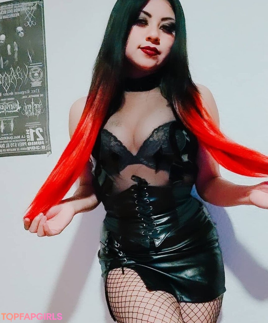 Sharyndoll model nude pictures