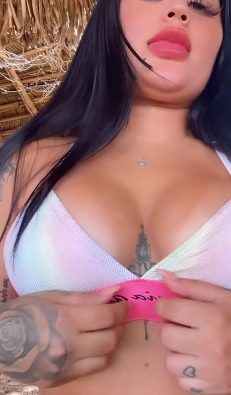 Rayssa Araujo hot model photo