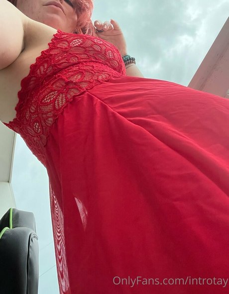 introtay porn actress pics