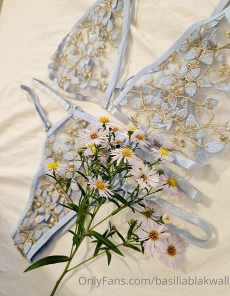 basiliablakwall sex star pictures