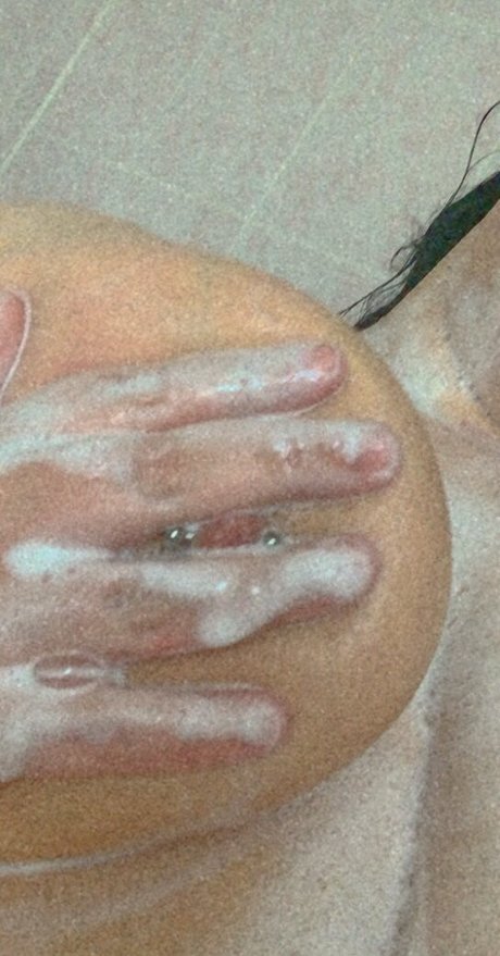 gothykiki hot star picture