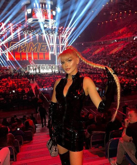 Gabriella Szklarz model pornographic image