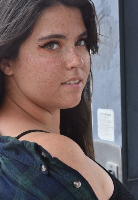 luscious laurel erotic model archive