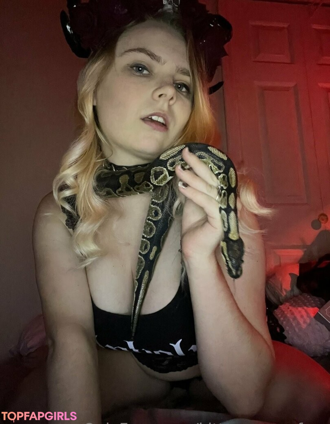 kittengamesfree beautiful pornstar photo
