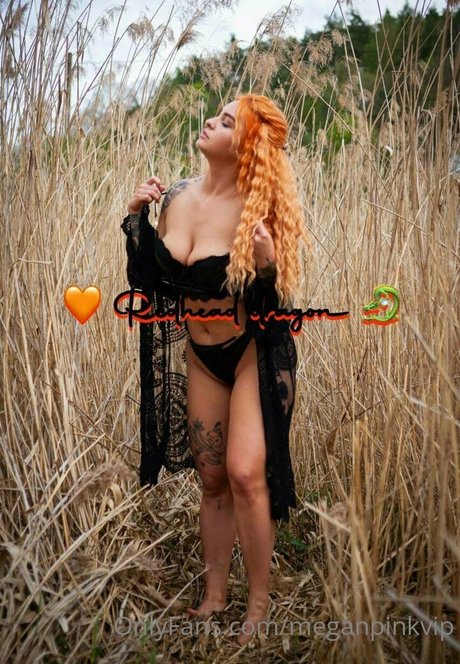 girlfriend onlyfans sexy nude photo