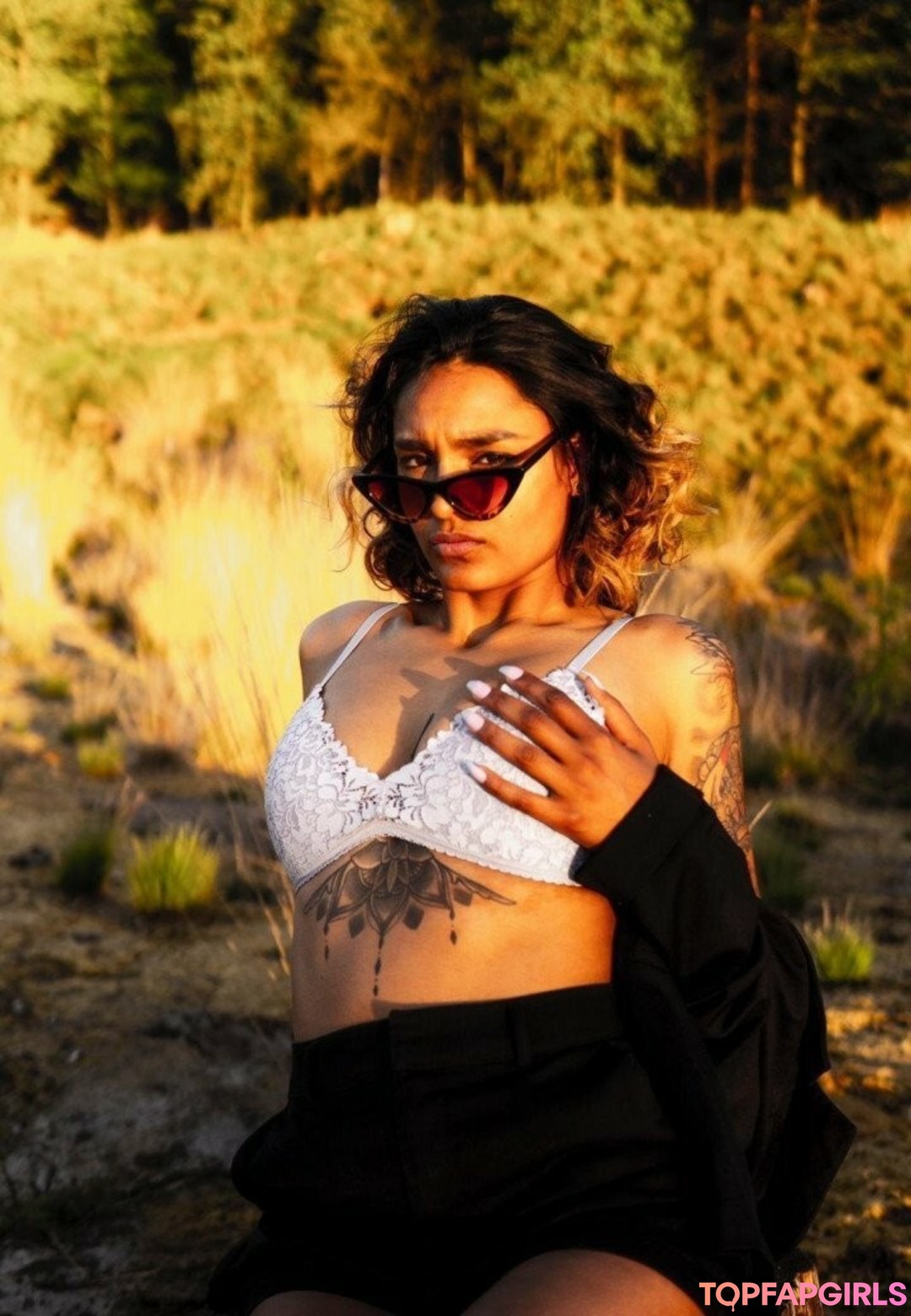 Bad Girl Kaira star erotic galleries