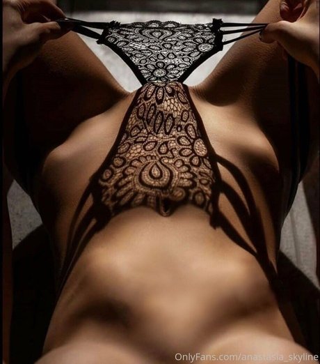 Anastasia Skyline star perfect pic