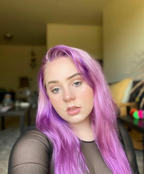 Manic Stoner pornstar pretty picture