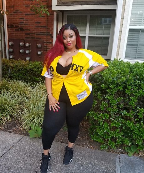 tall milf onlyfans art naked gallery