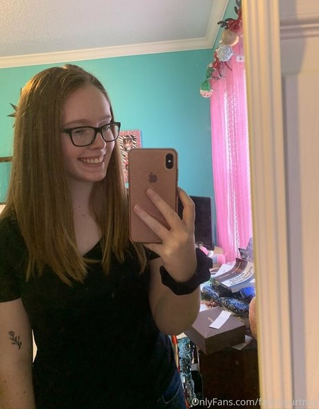 lesbian strapon onlyfans free sex pics