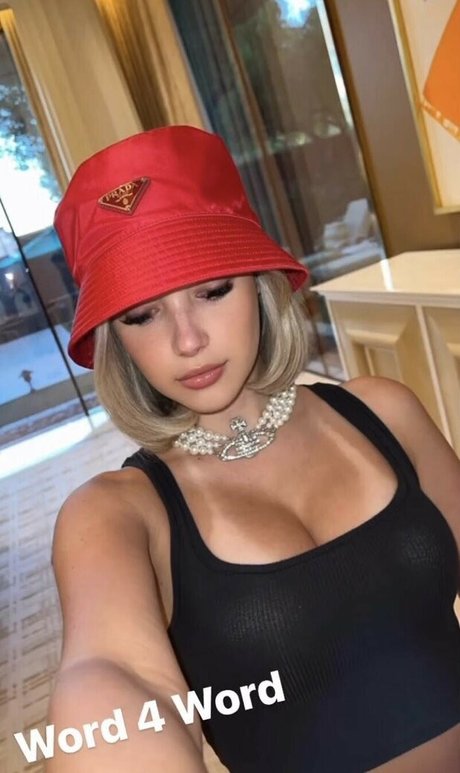 Sarah Snyder pornstar sex archive