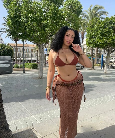 jerk onlyfans pornographic image