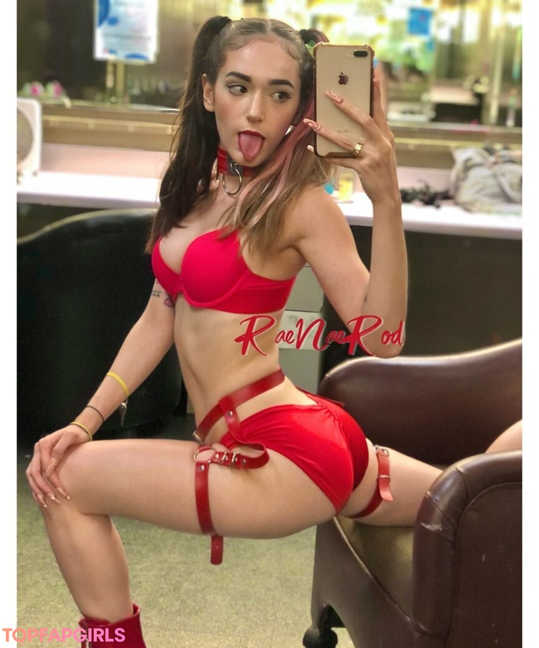 RaeNaeRod nude star archive