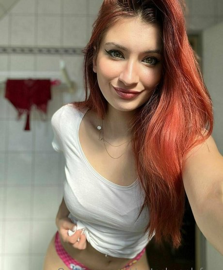 tiny onlyfans beautiful xxx pic