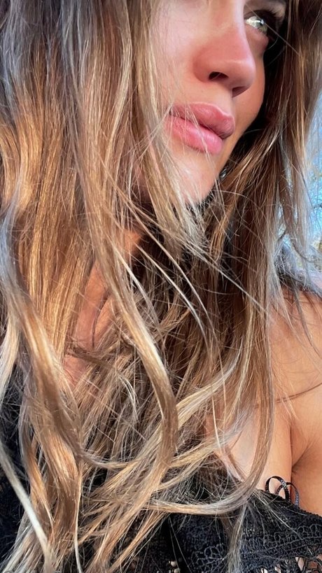 Deutscheonlyfans model adult pic