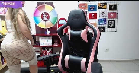 Carolzinha star exclusive picture