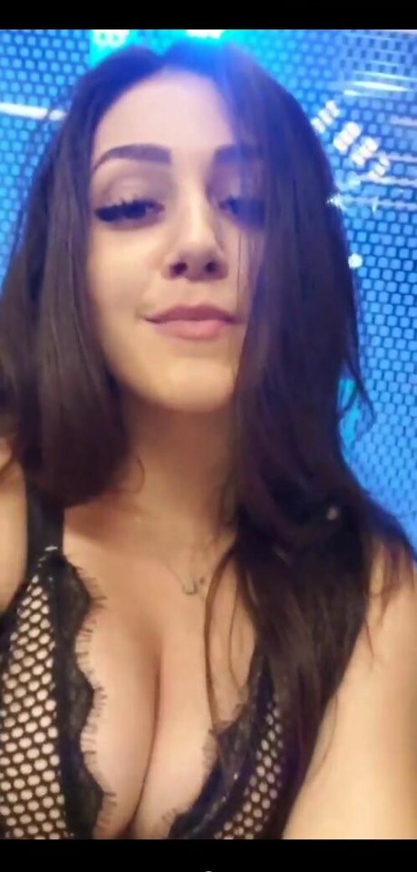 Carolzinha sexy actress pic