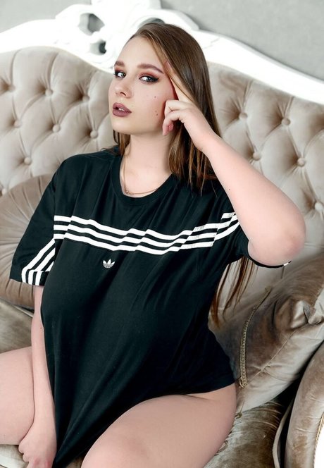 Lucy Laistner nude pornstar galleries