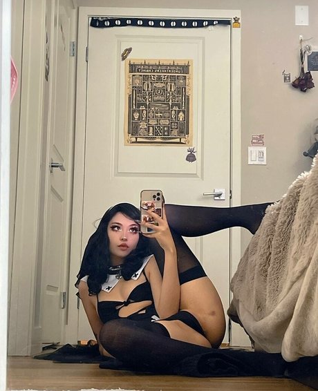 Butterywaterboi top star photos