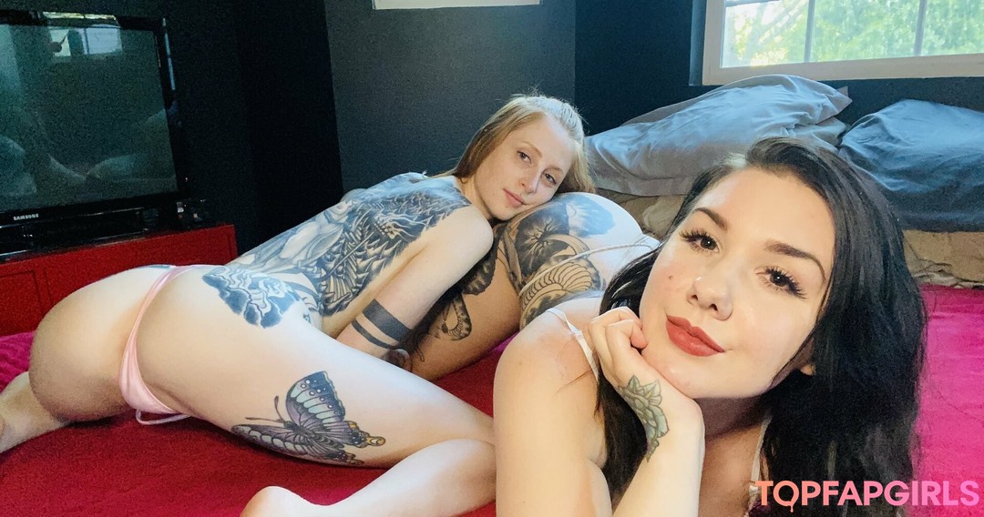 huge anal dildo onlyfans art porn pic