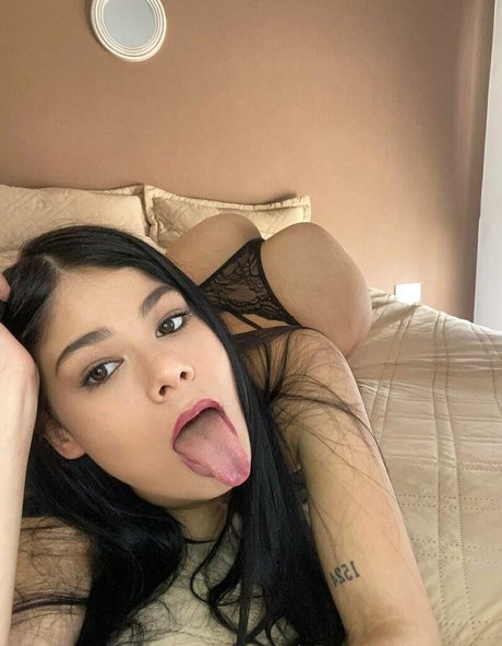 anatpotos model pornographic photos