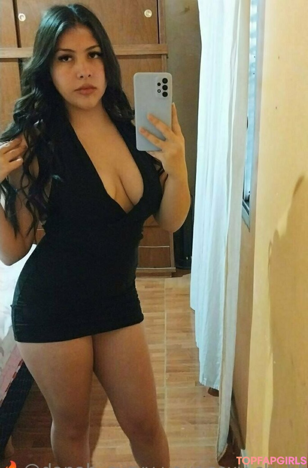 danah curvy sexy model gallery