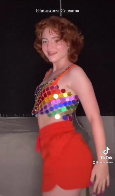 Duda Matte model art gallery