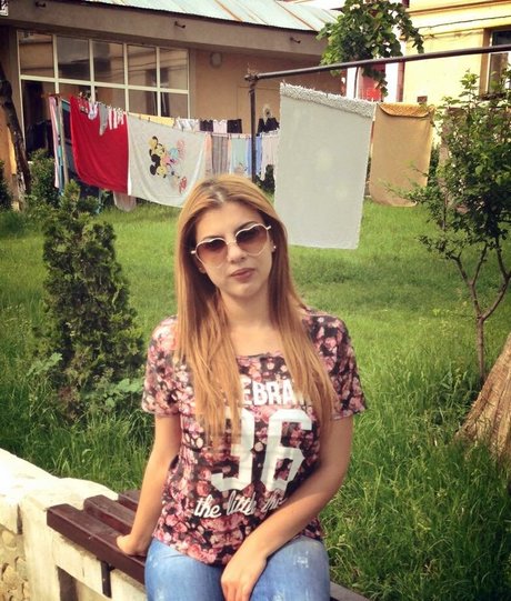 Roberta Ptru perfect pornstar photos