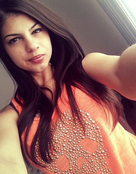 Roberta Ptru model nude image