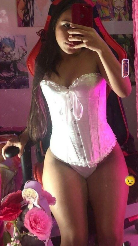 Shaden Ferraro exclusive actress gallery