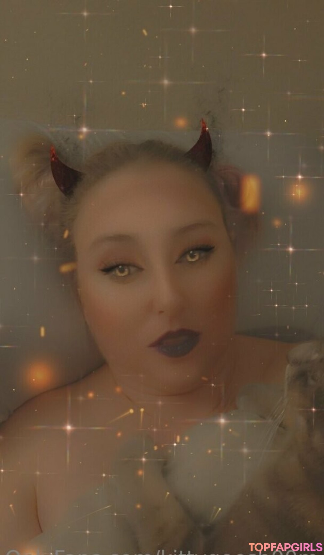 kittygoesb00m free actress photo