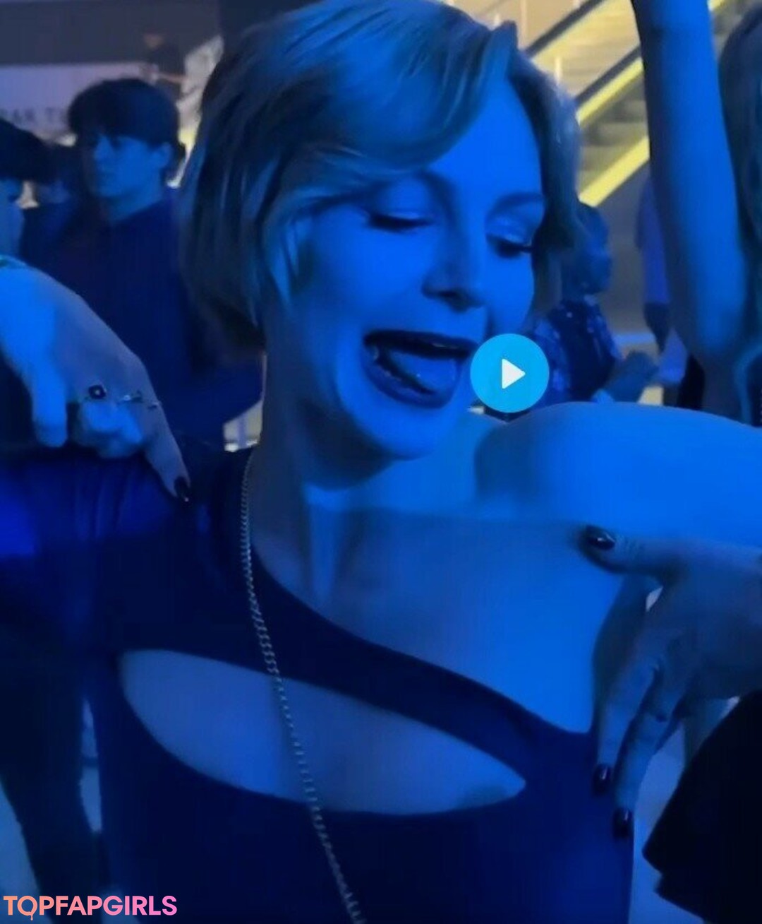 KallMeKris art pornstar galleries