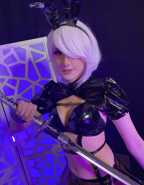 Mangoloo Cosplay top profile image