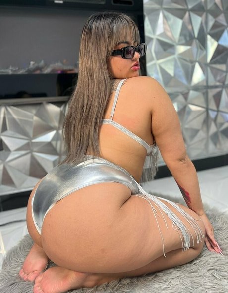 lesbian milf onlyfans sex pictures