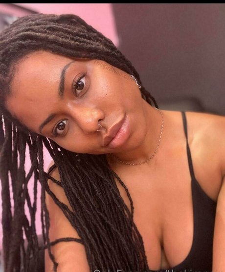 thekiranoir porn model img