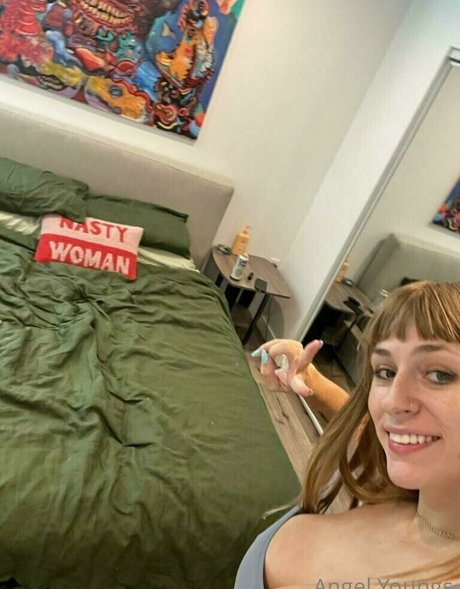 Angelyoungsxxx nice actress picture