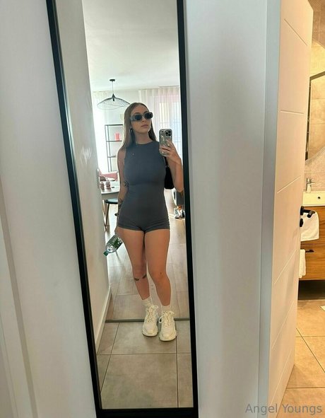 curvy lesbian onlyfans hot image