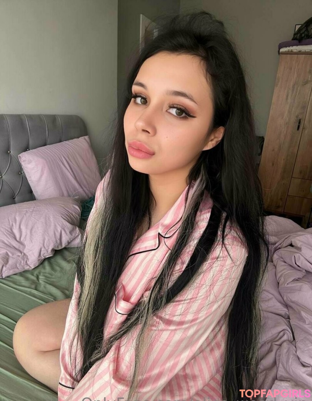 alice wood vip exclusive star picture