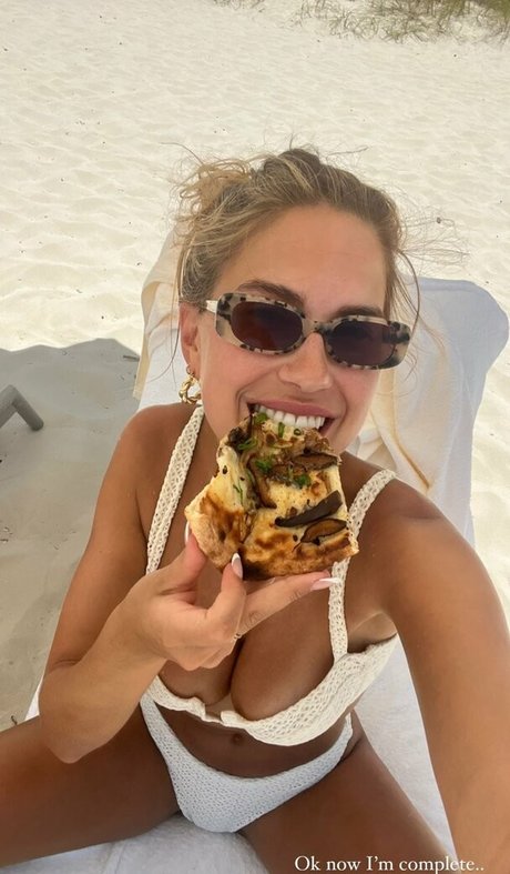 curvy nude onlyfans free sexy image