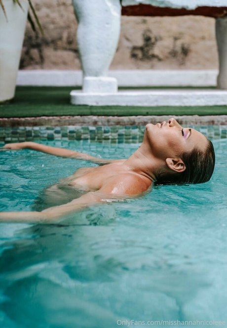 misshannahnicoleee sex pornstar images