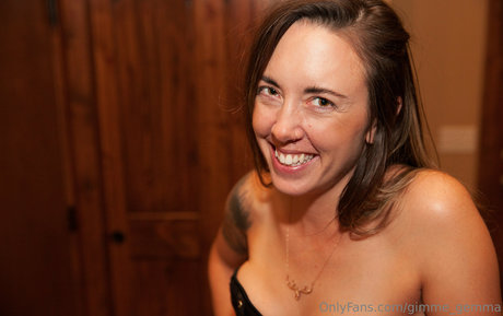 tall milf onlyfans sexy images